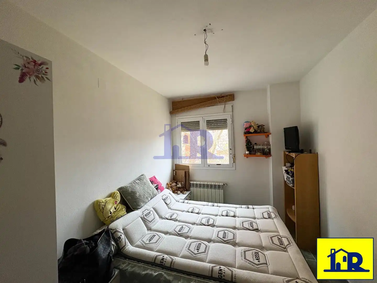 Habitación de Piso en venta en Cuenca con Calefacción, Terraza y Trastero