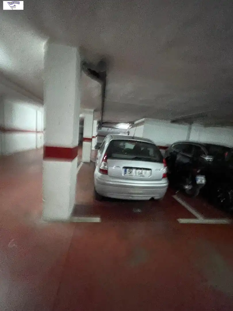 Parkplatz von Wohnungen zur Miete in Albacete mit Heizung, Möbliert und Balkon