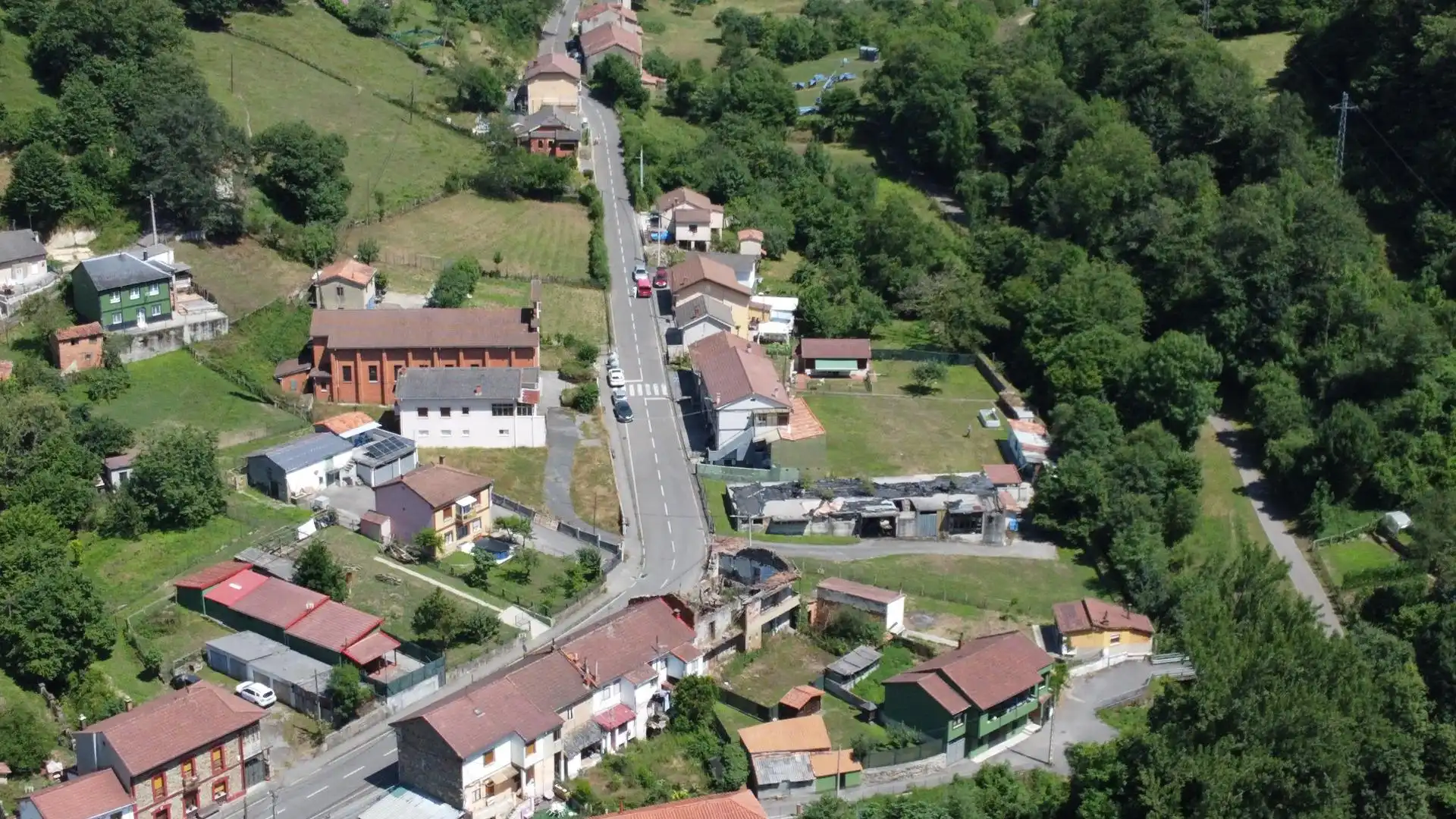 Außenansicht von Haus oder Chalet zum Verkauf in Mieres (Asturias) mit Heizung, Privatgarten und Terrasse