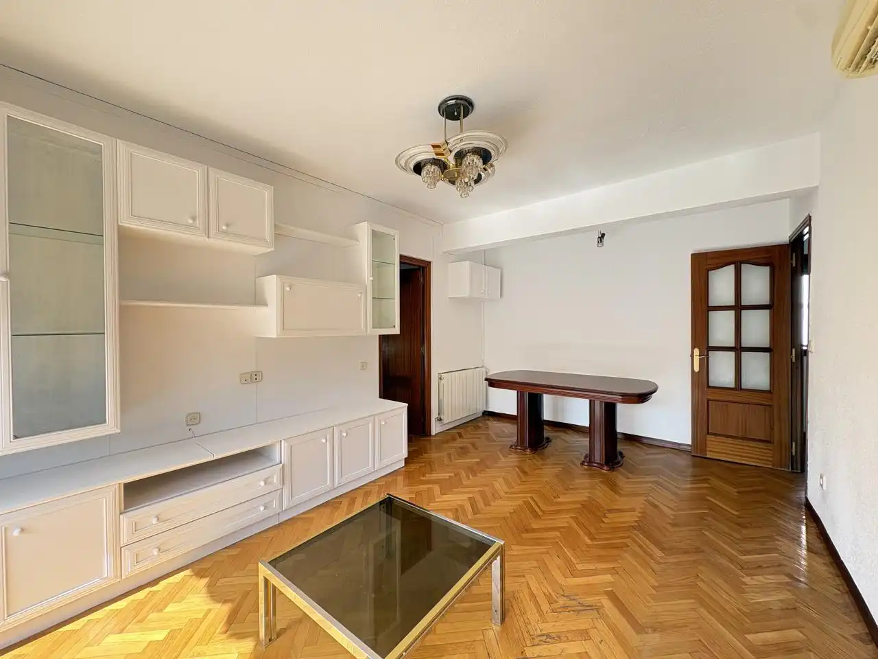 Wohnzimmer von Wohnung zur Miete in Madrid mit Klimaanlage, Heizung und Parkett