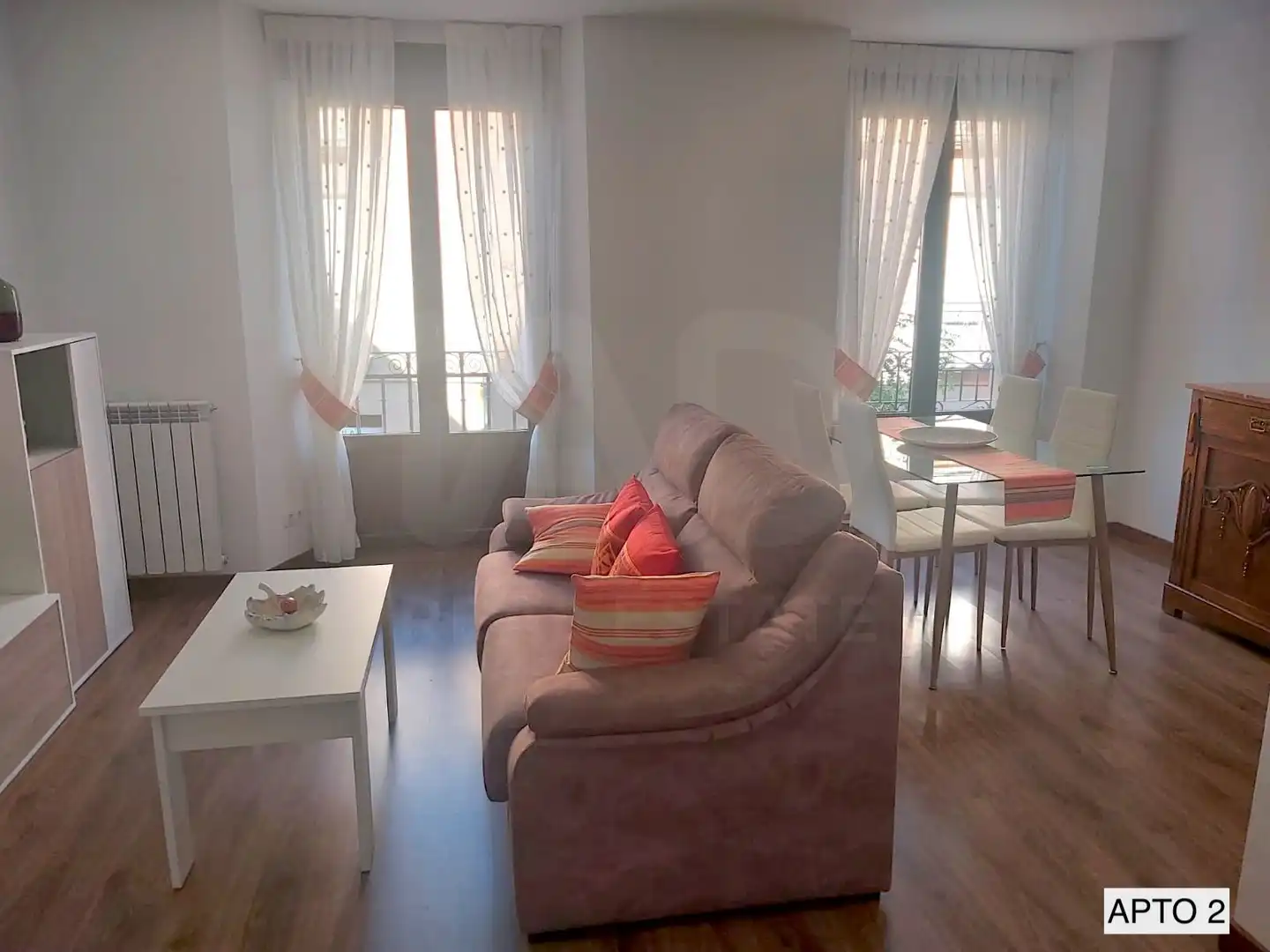 Sala de estar de Edificio en venta en León Capital 