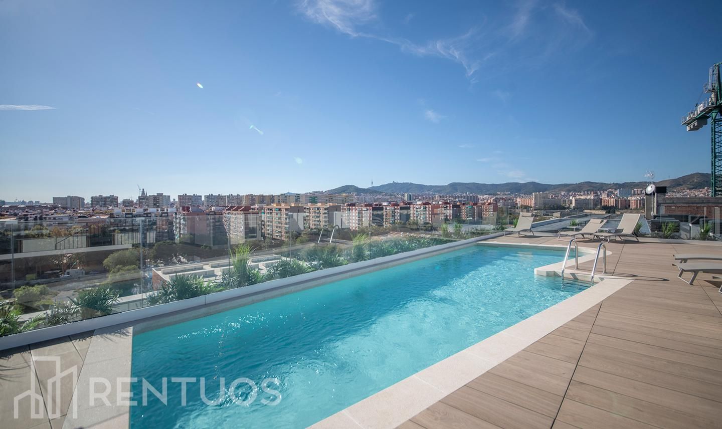 Piscina de Piso de alquiler en  Barcelona Capital con Parquet, Terraza y Balcón
