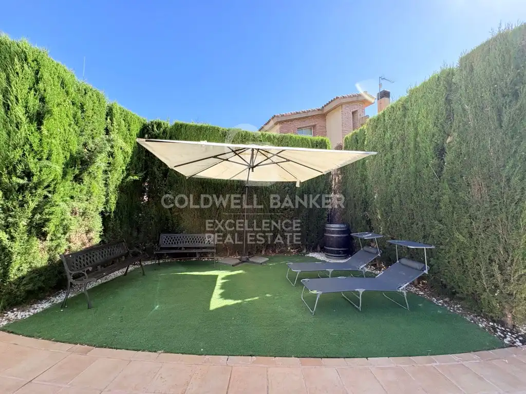 Houses for sale in Calle Goya-La Loma, La Loma