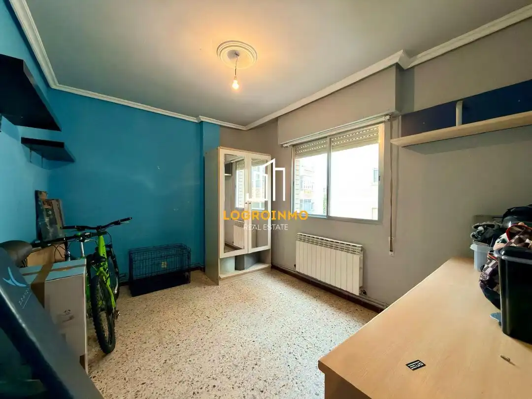 Schlafzimmer von Wohnung zum Verkauf in  Logroño mit Heizung und Terrasse