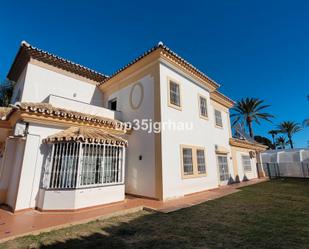 Exterior view of House or chalet for sale in Estepona  with Air Conditioner, Private garden and Terrace
