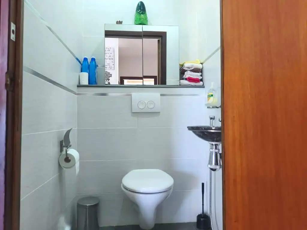 Badezimmer von Haus oder Chalet zum Verkauf in Cartagena mit Klimaanlage, Heizung und Privatgarten