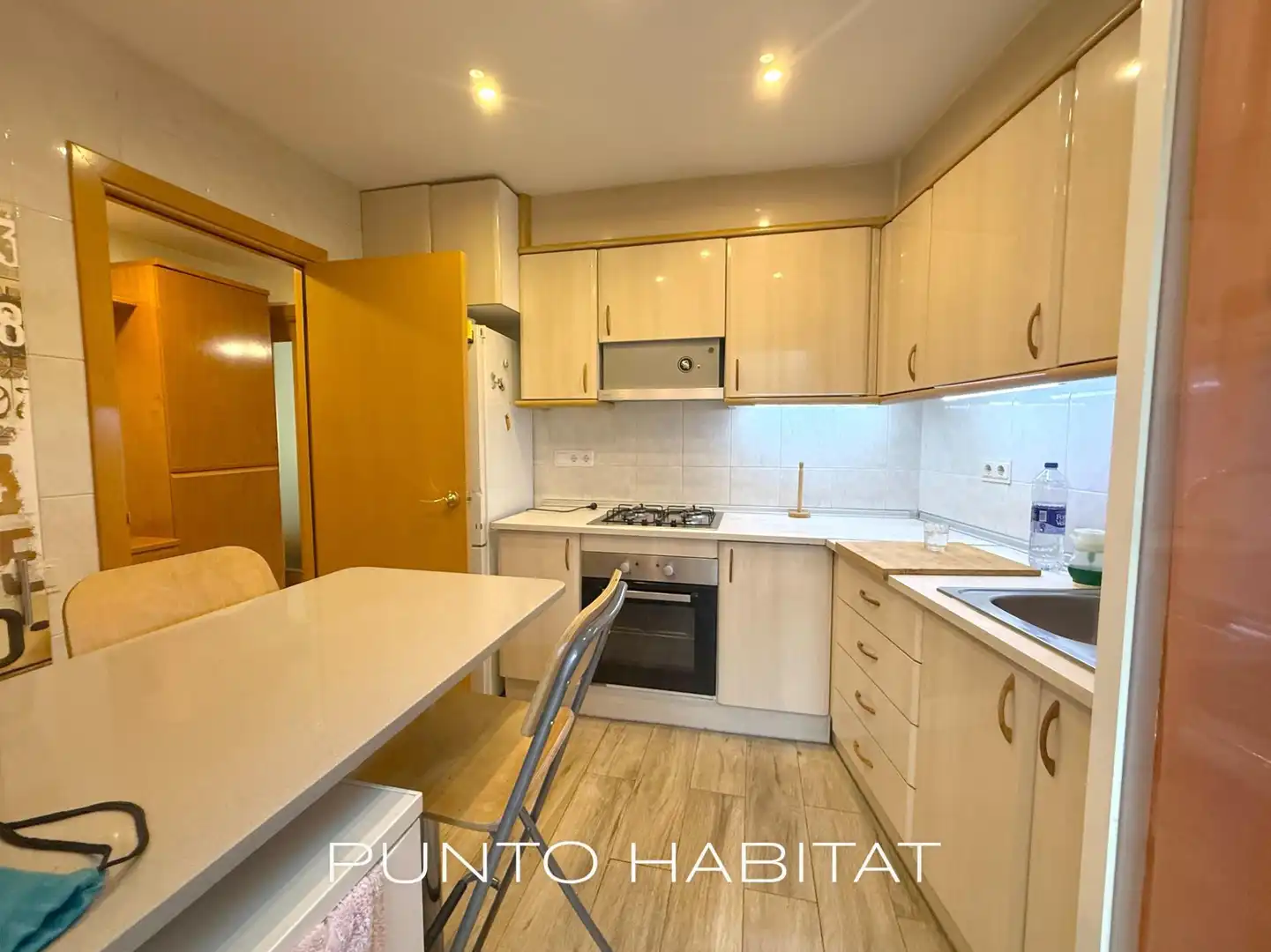 Kitchen of Flat for rent in Barcelona  with Air Conditioner, Heating and Parquet flooring