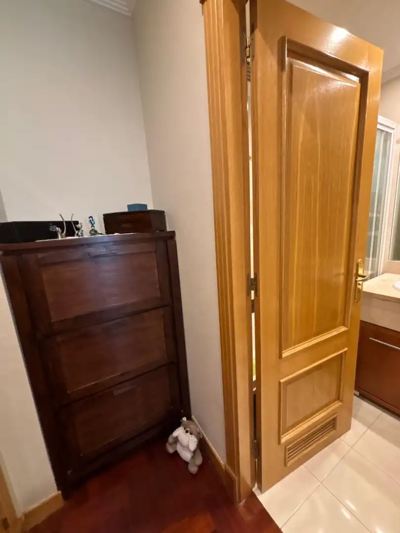 Piso en venta en Oviedo  con Calefacción, Parquet y Trastero