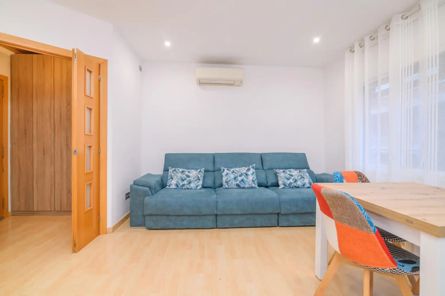 Living room of Flat for sale in La Roureda
