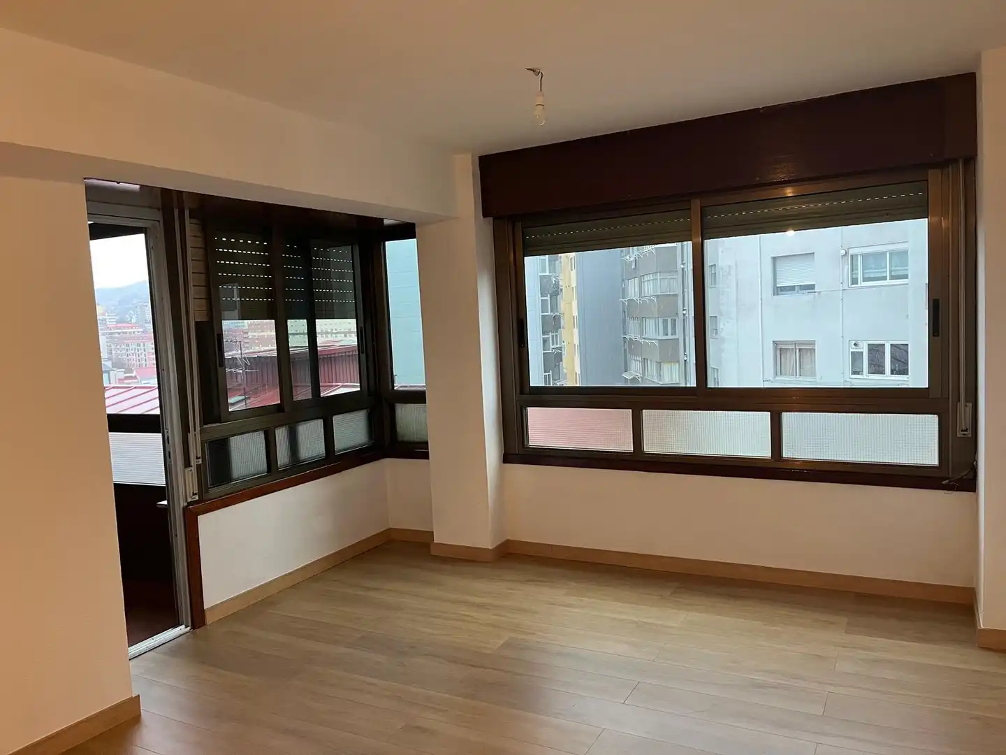 Bedroom of Flat for sale in Vigo   with Storage room and Balcony