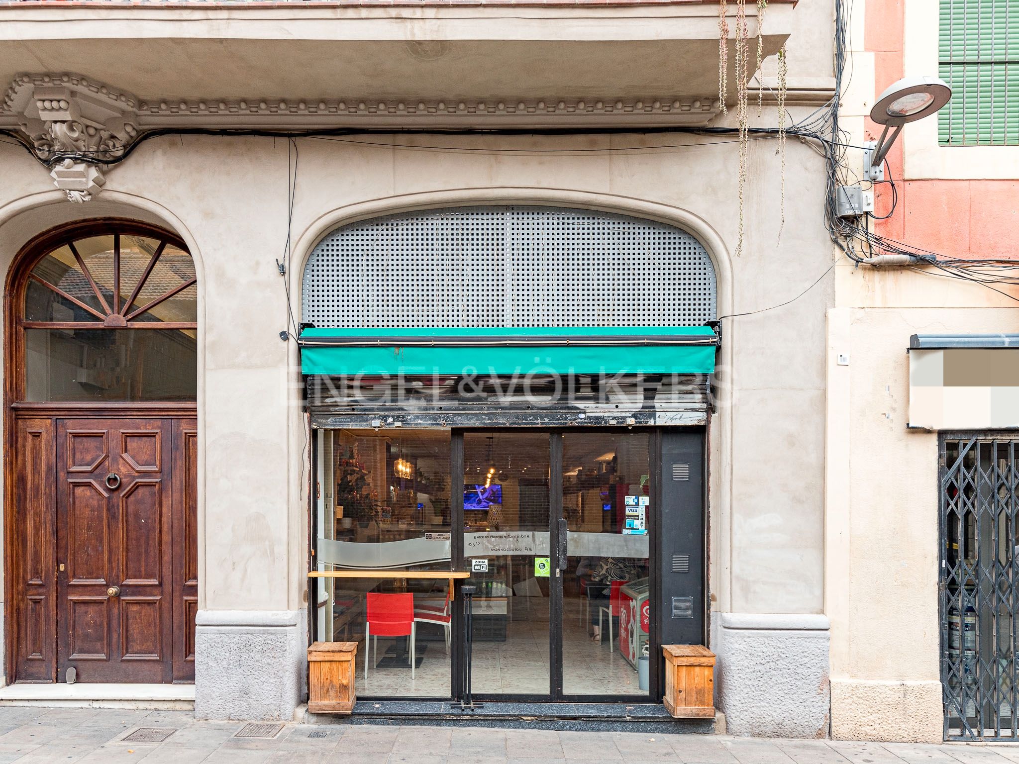 Premises for sale in  Barcelona Capital