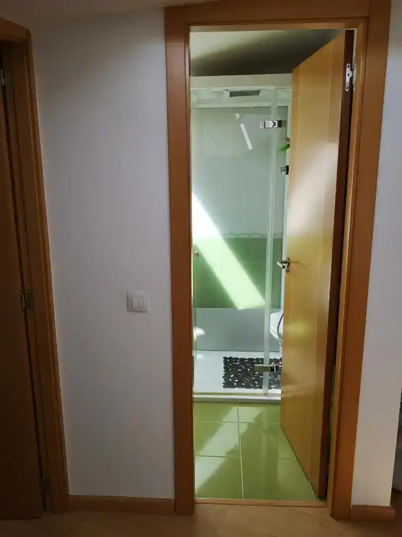 Bany de Pis en venda en Villaralbo amb Parquet, Traster i Forn