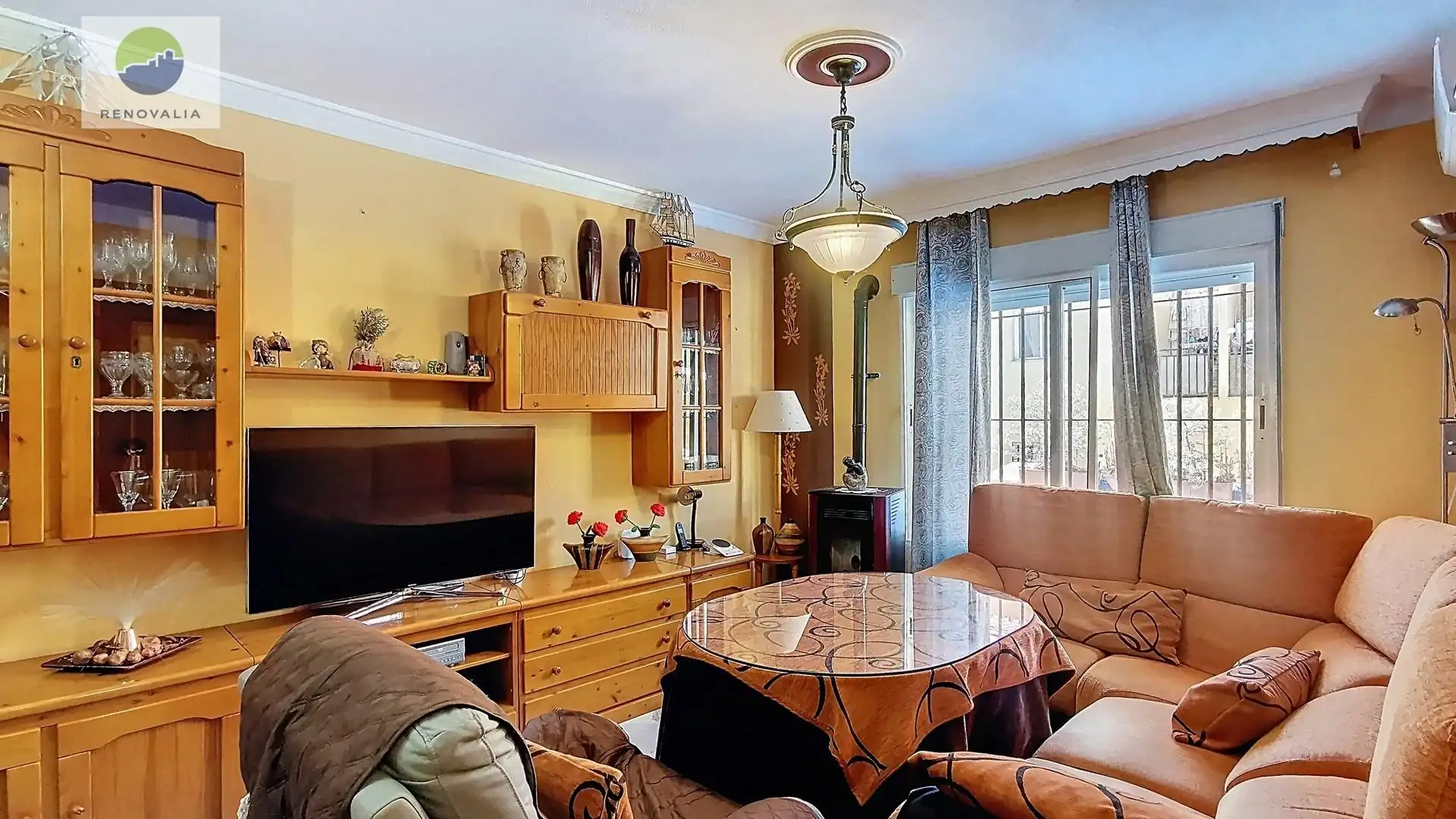 Sala de estar de Casa adosada en venta en Ogíjares con Aire acondicionado, Calefacción y Terraza