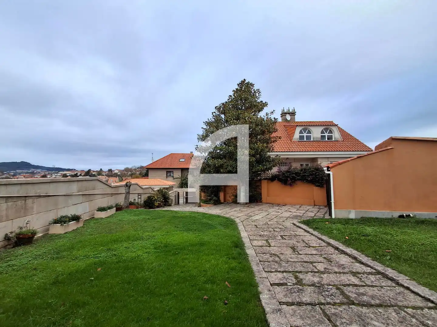 Jardín de Casa o chalet en venta en Nigrán con Calefacción, Jardín privado y Parquet