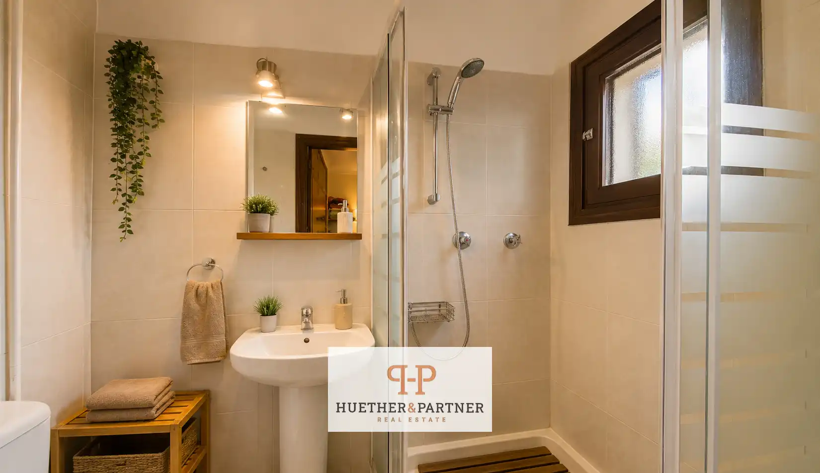 Bathroom of Flat for sale in Capdepera  with Air Conditioner and Furnished