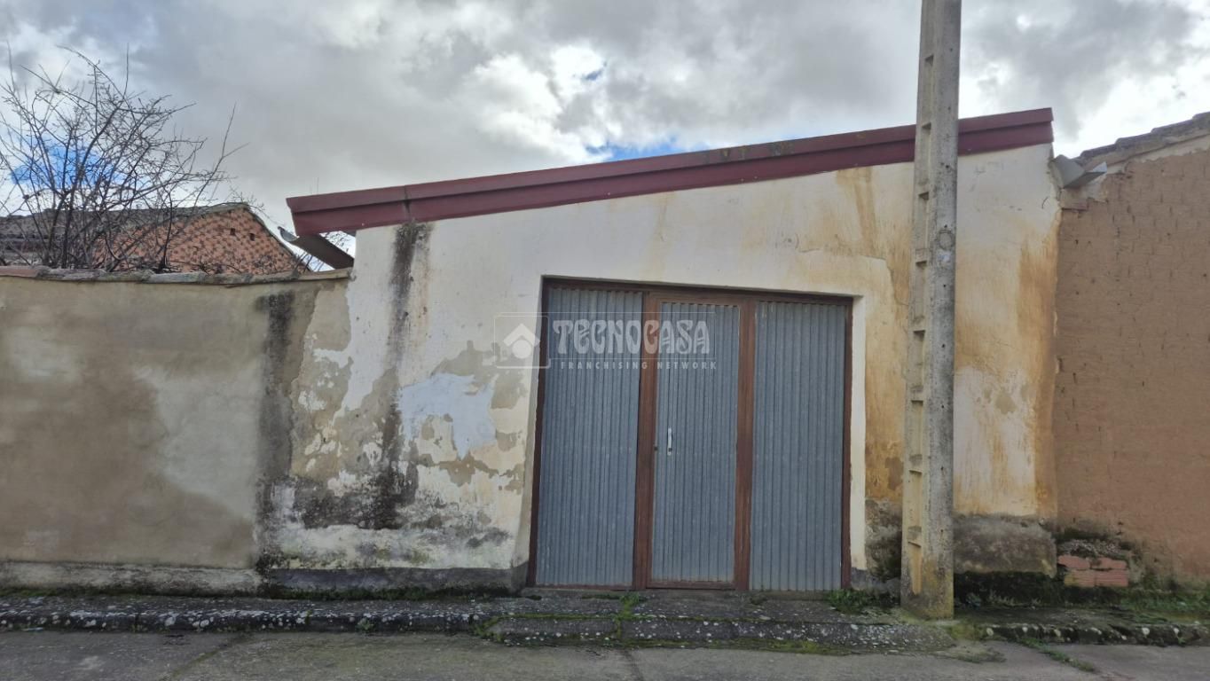 Vista exterior de Residencial en venta en Lantadilla