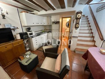 Casa amb balcó en venda a Calle Hornos 3