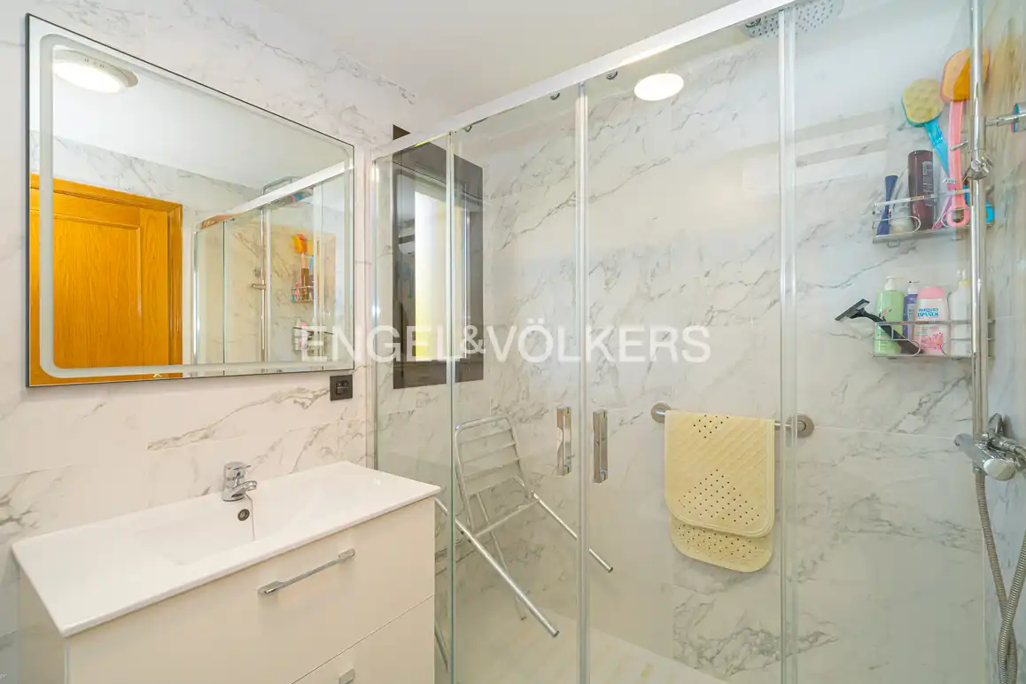 Flat with pool for sale in Avinguda Marina Baixa 8, imagen 17