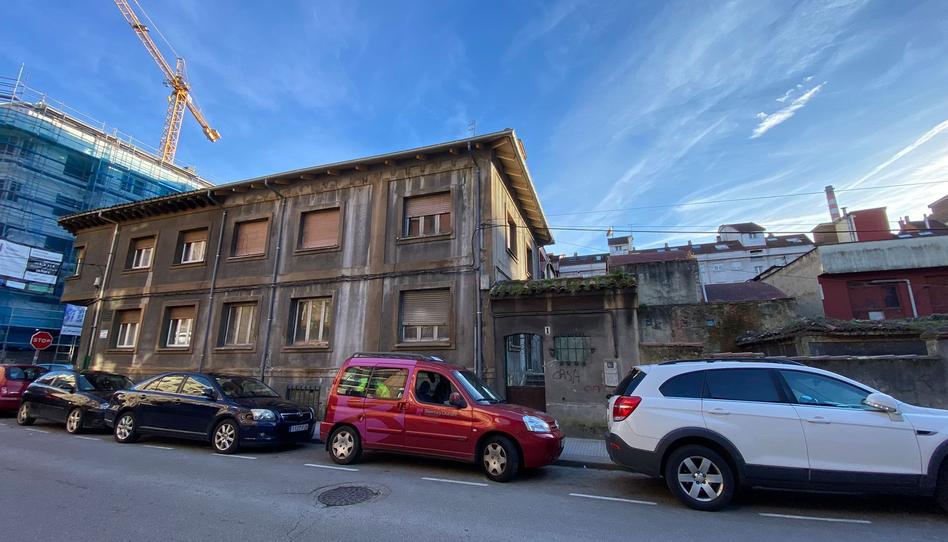 Foto 1 de Casa adosada en venda a Calle Doctor Alonso Grande, La Felguera, Asturias