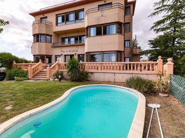 Hôtel à vendre à HERRERIAS AG.BOLEA 104