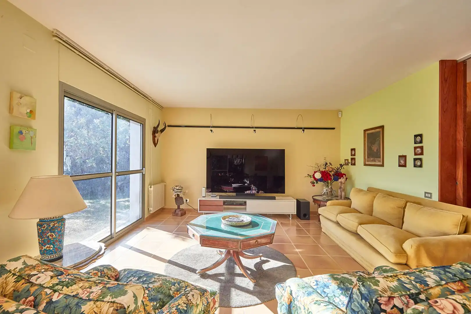 Wohnzimmer von Haus oder Chalet zum Verkauf in Premià de Dalt mit Klimaanlage, Heizung und Privatgarten