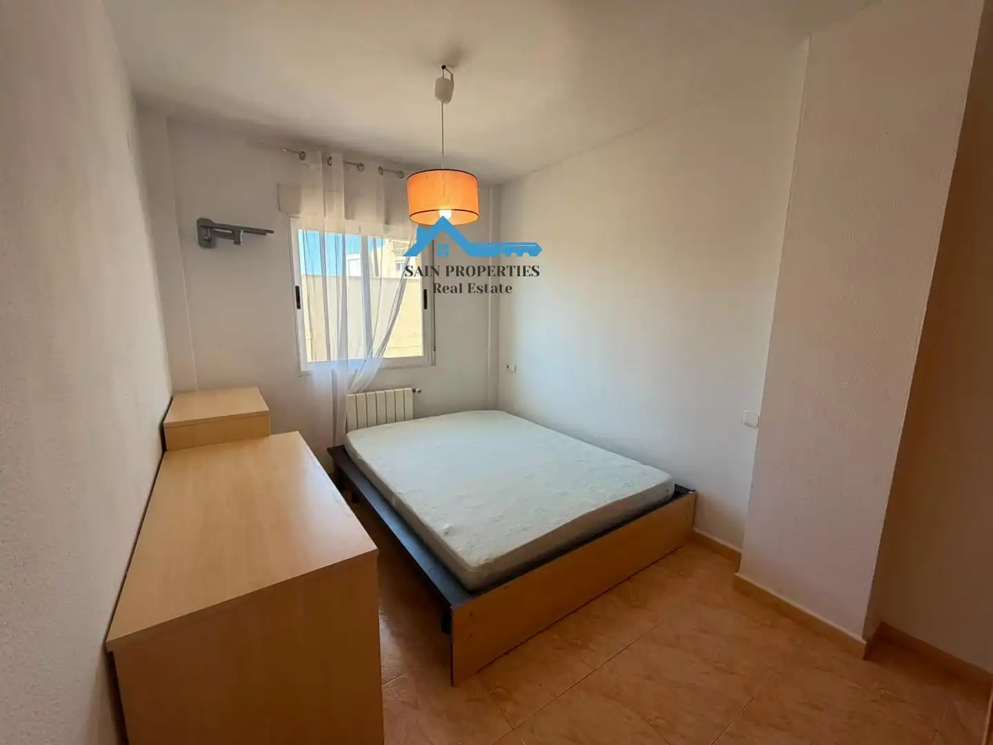Casa aparellada amb terrassa en venda a Coloma, imagen 21