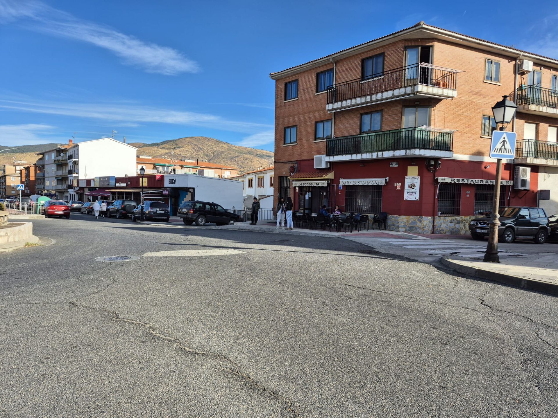 Vista exterior de Local en venda en El Tiemblo  amb Moblat
