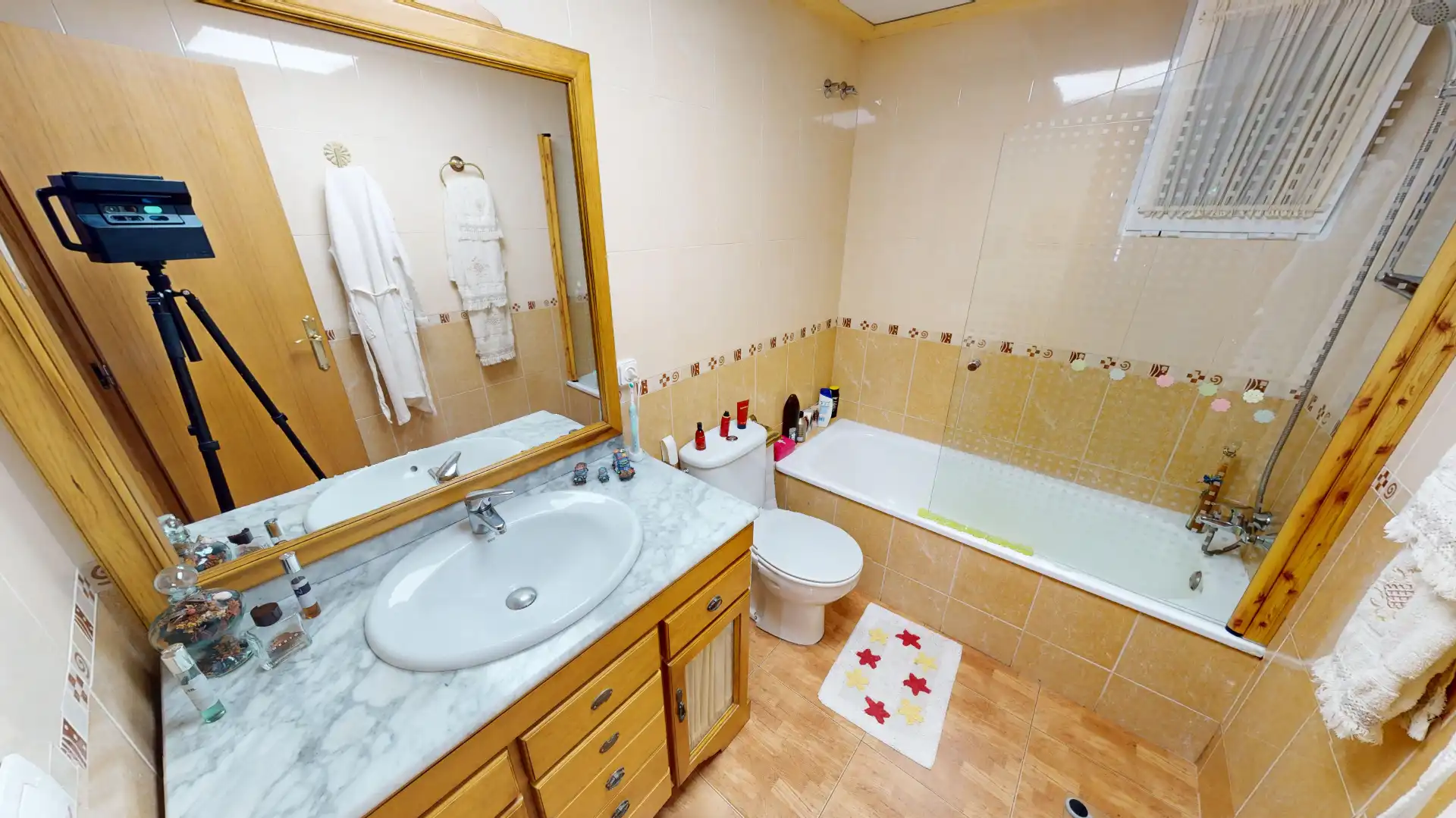Bathroom of Flat for sale in Aspe  with Air Conditioner, Parquet flooring and Furnished