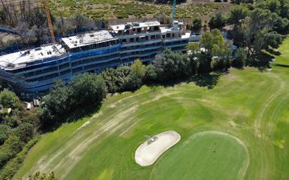 Außenansicht von Wohnungen zum verkauf in Marbella mit Klimaanlage, Terrasse und Schwimmbad