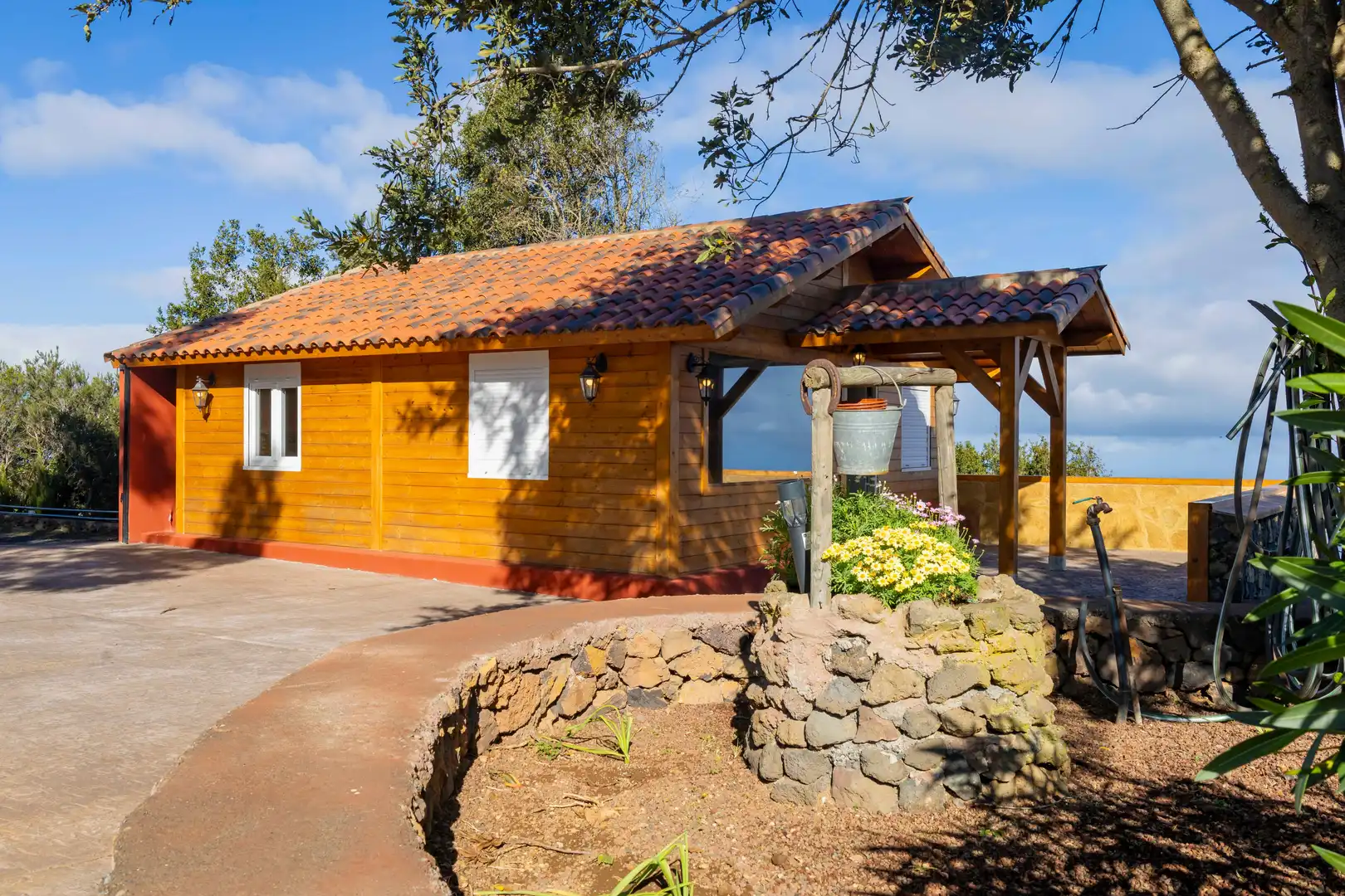 Vista exterior de Finca rústica en venda en El Tanque amb Calefacció, Jardí privat i Terrassa