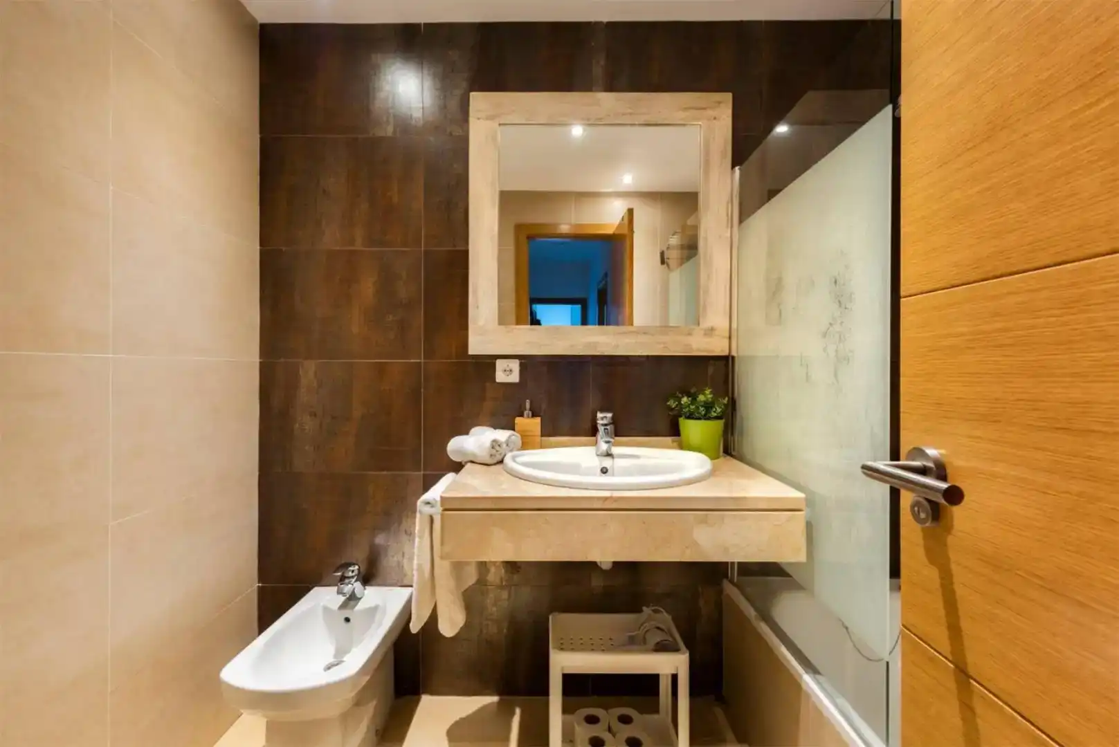 Badezimmer von Wohnung zur Miete in  Sevilla Capital mit Klimaanlage