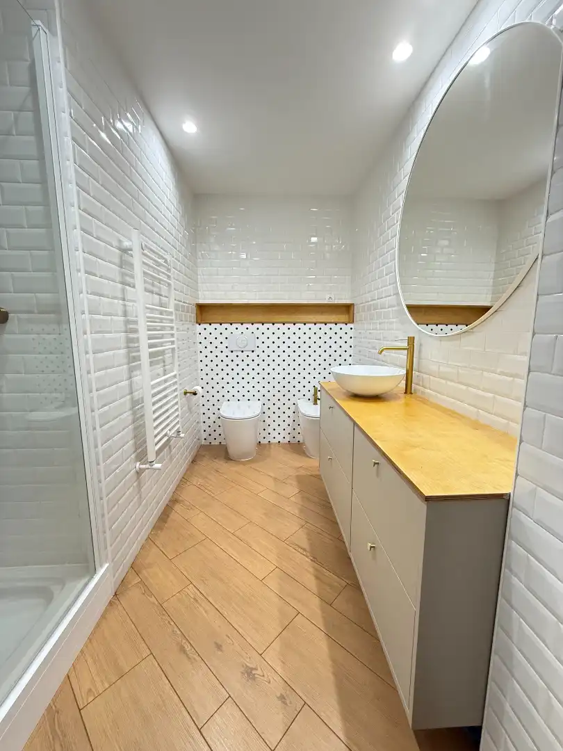 Baño de Piso en venta en Bilbao  con Calefacción, Terraza y Amueblado