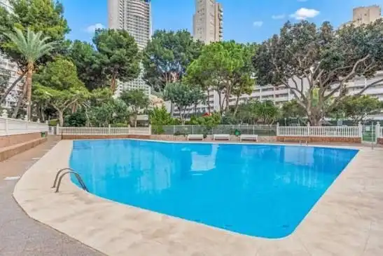 Appartement compact avec piscine à vendre à Rincón de Loix