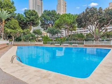 Apartment with pool for sale in Rincón de Loix