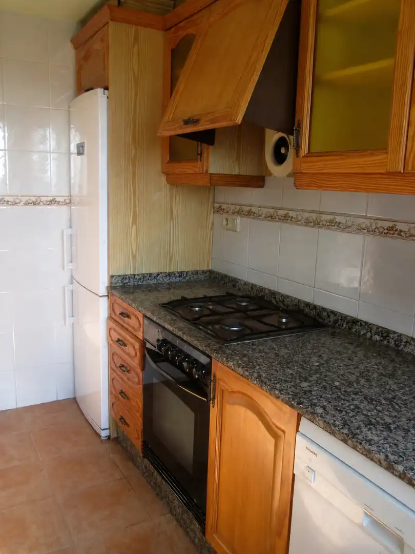Cocina de Dúplex en venta en Massamagrell con Horno, Lavadora y Balcón