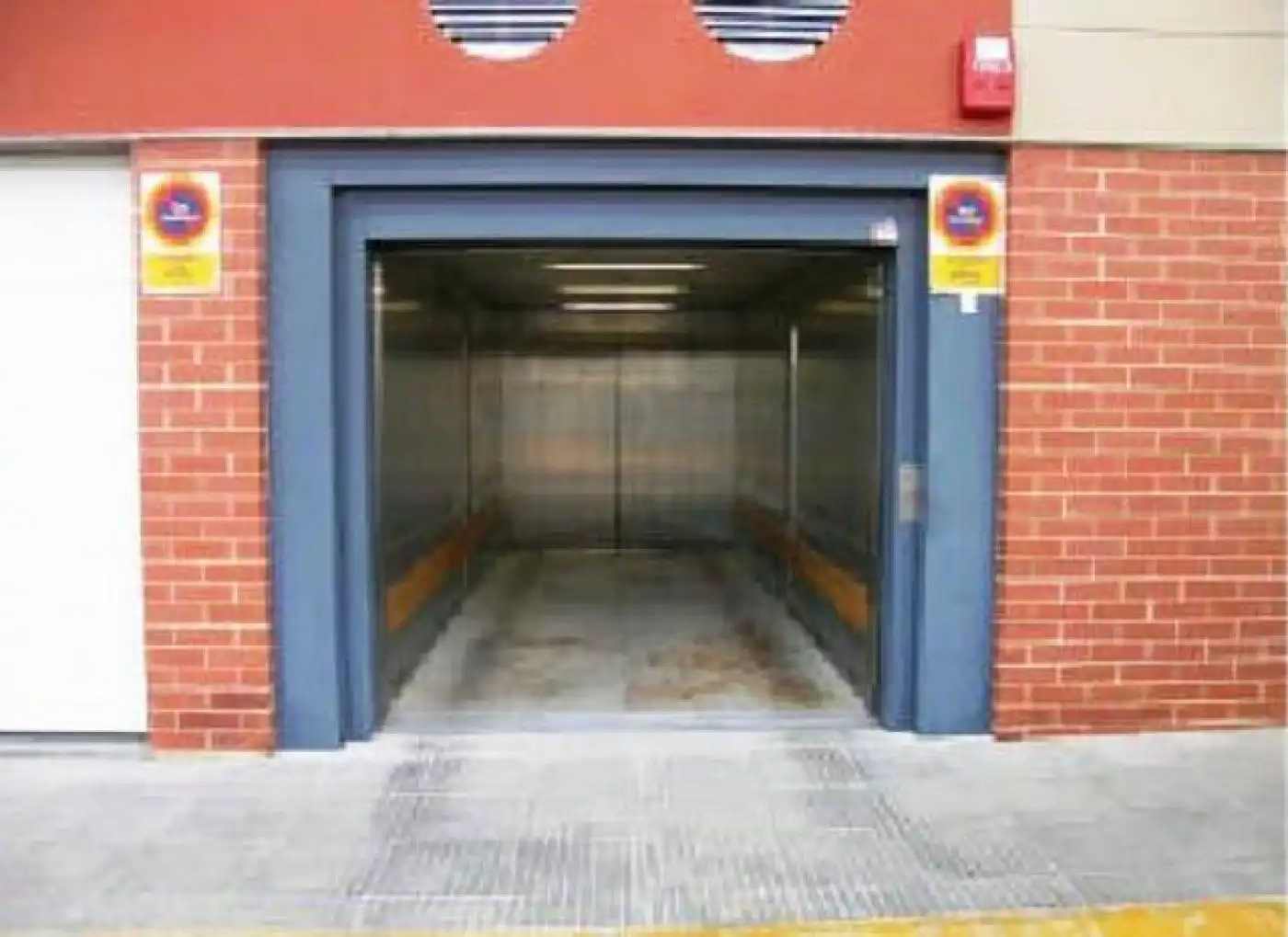 Individual for sale in Calle LLAVADORS DELS 9, imagen 2
