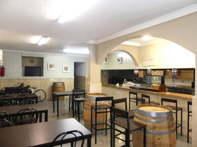 Local comercial en Alquiler en Font Verda