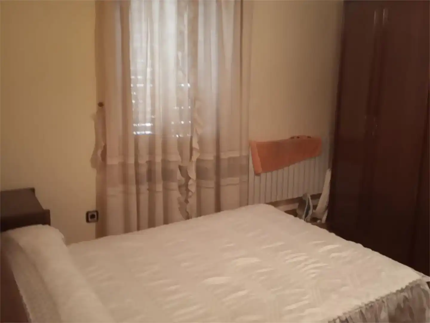 Dormitori de Casa adosada en venda en Artajona amb Parquet i Balcó