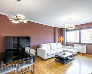 Living room of Flat to rent in  Logroño  with Air Conditioner, Heating and Storage room