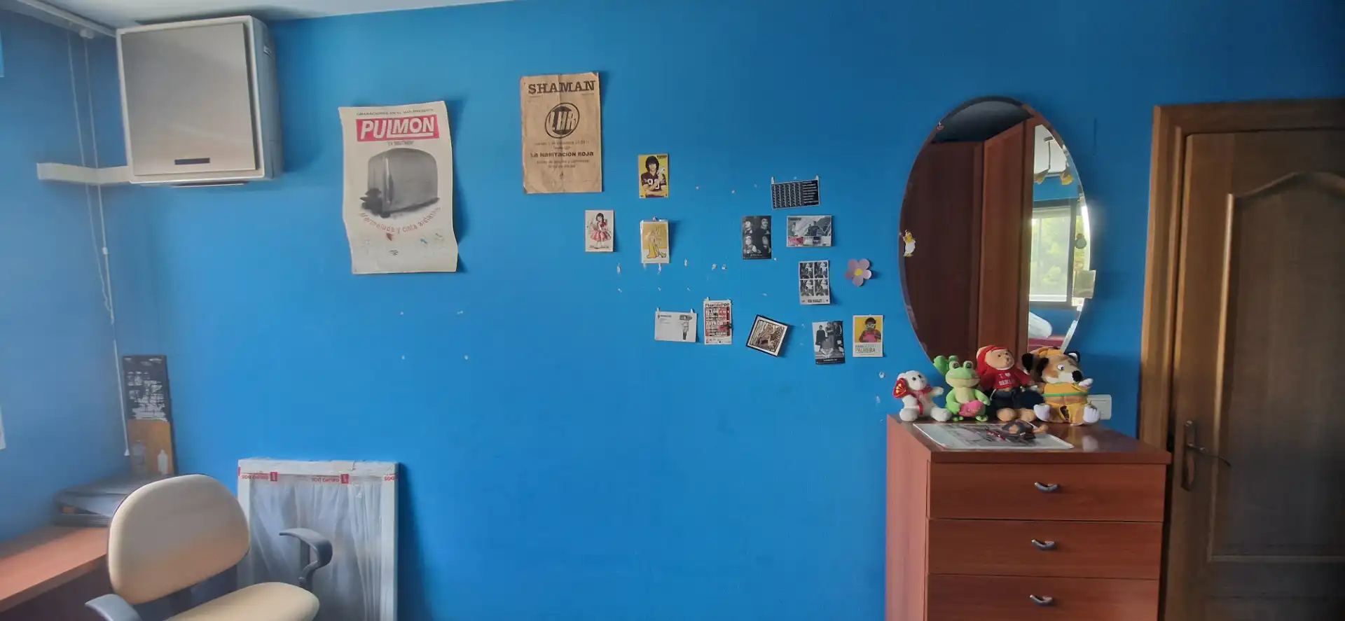 Bedroom of Detached homes for sale in Zaragoza  with Air Conditioner, Heating and Private garden