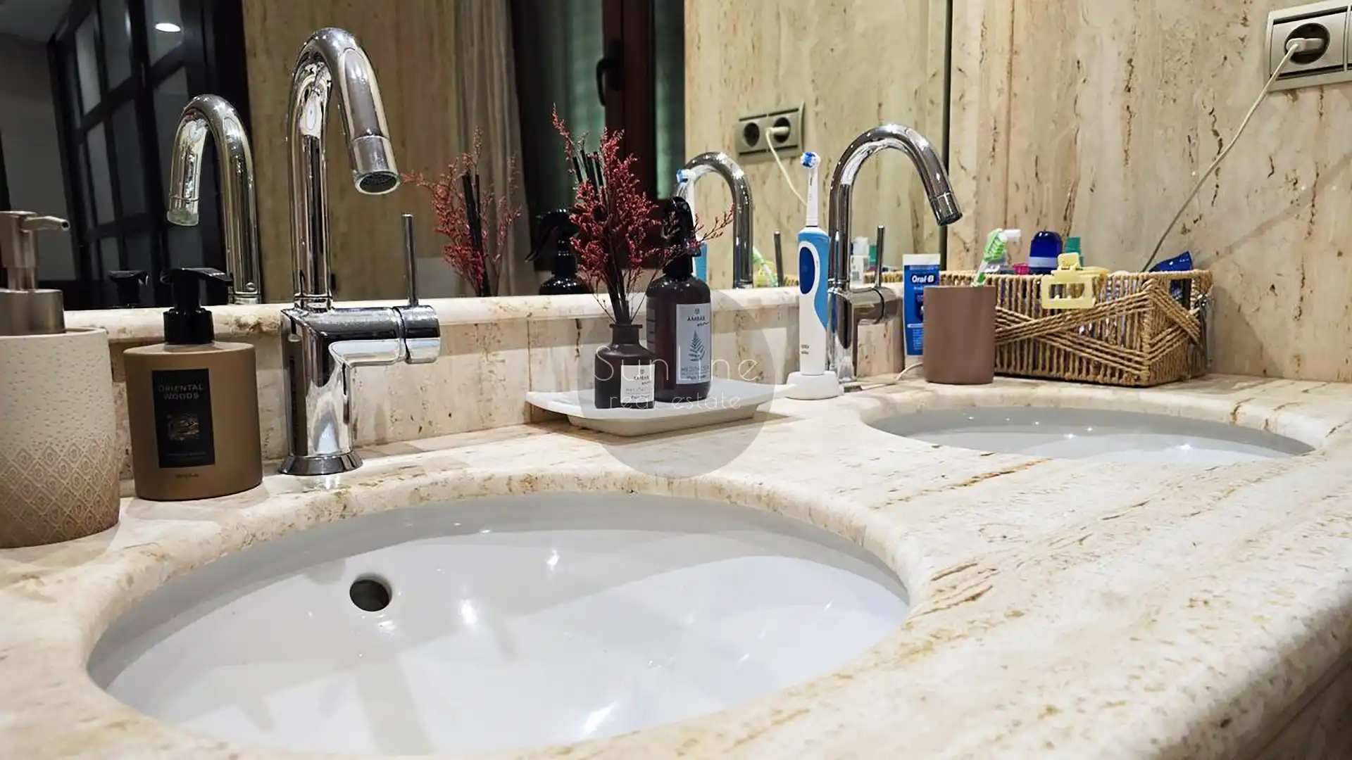 House with pool for sale in Carrer Font de la Carrasquera, imagen 144