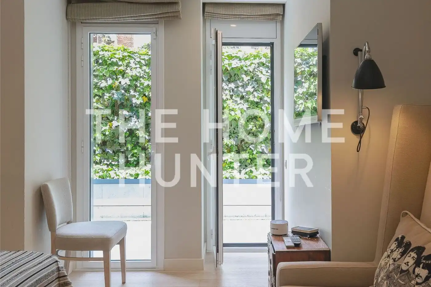Flat for sale in Barcelona  with Air Conditioner, Heating and Private garden