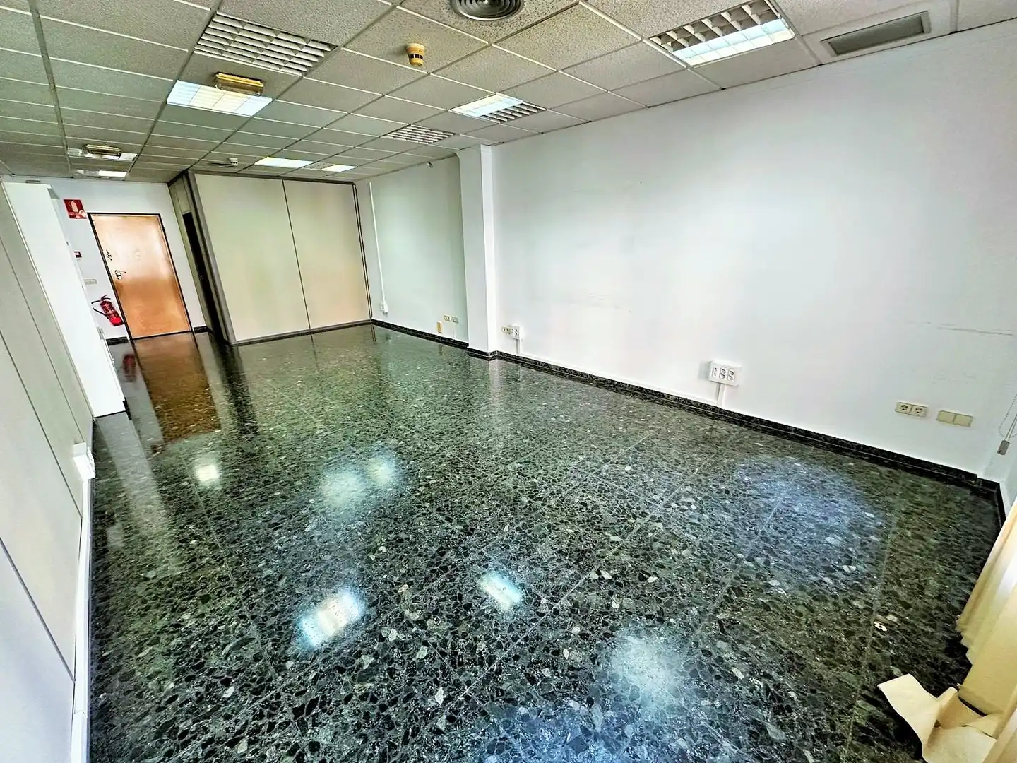 Büro zur Miete in Valencia mit Klimaanlage