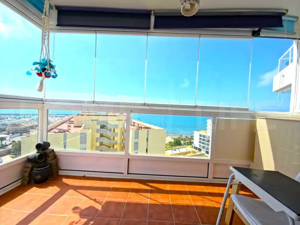 Terrasse von Wohnungen zum Verkauf in Benalmádena mit Privatgarten, Möbliert und Gemeinschaftspool