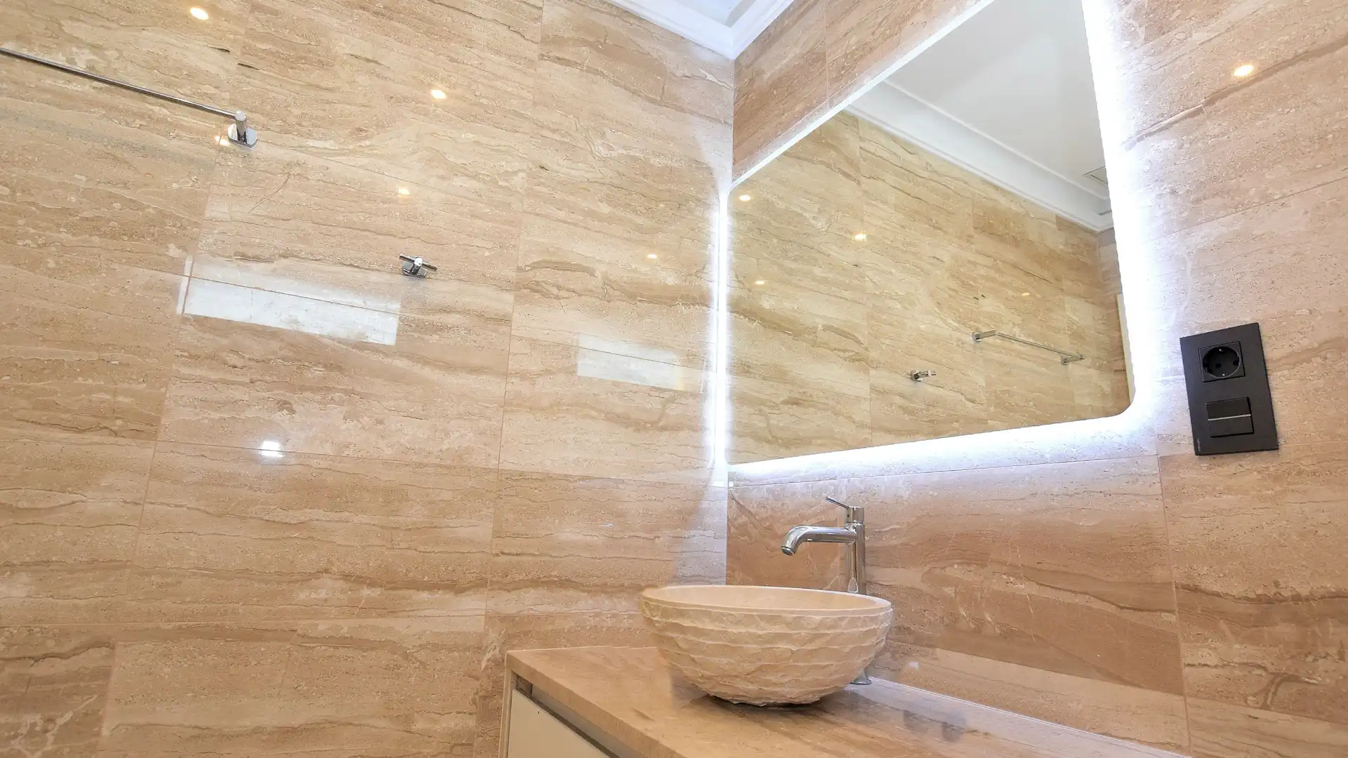 Bathroom of Houses for sale in Cambrils  with Air Conditioner, Private garden and Parquet flooring
