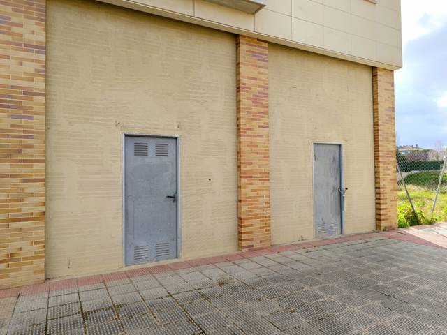 Local comercial en Alquiler en La Cava - Fardachón