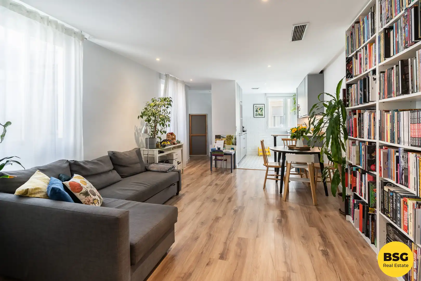Sala de estar de Piso en venta en Madrid con Aire acondicionado, Calefacción y Balcón