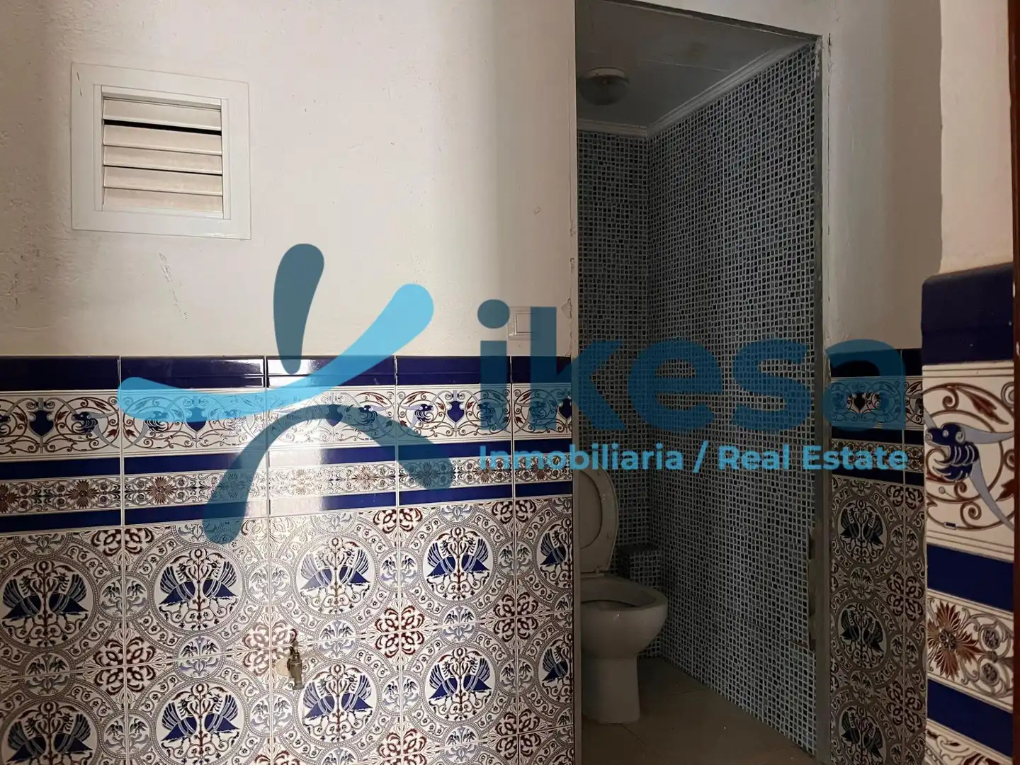Bathroom of Detached homes for sale in Estepa