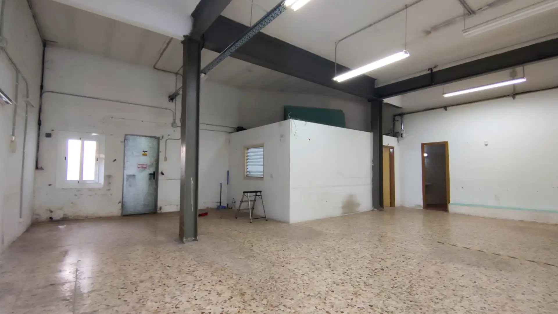 Locale commerciale in affitto a SANT CUGAT, imagen 2