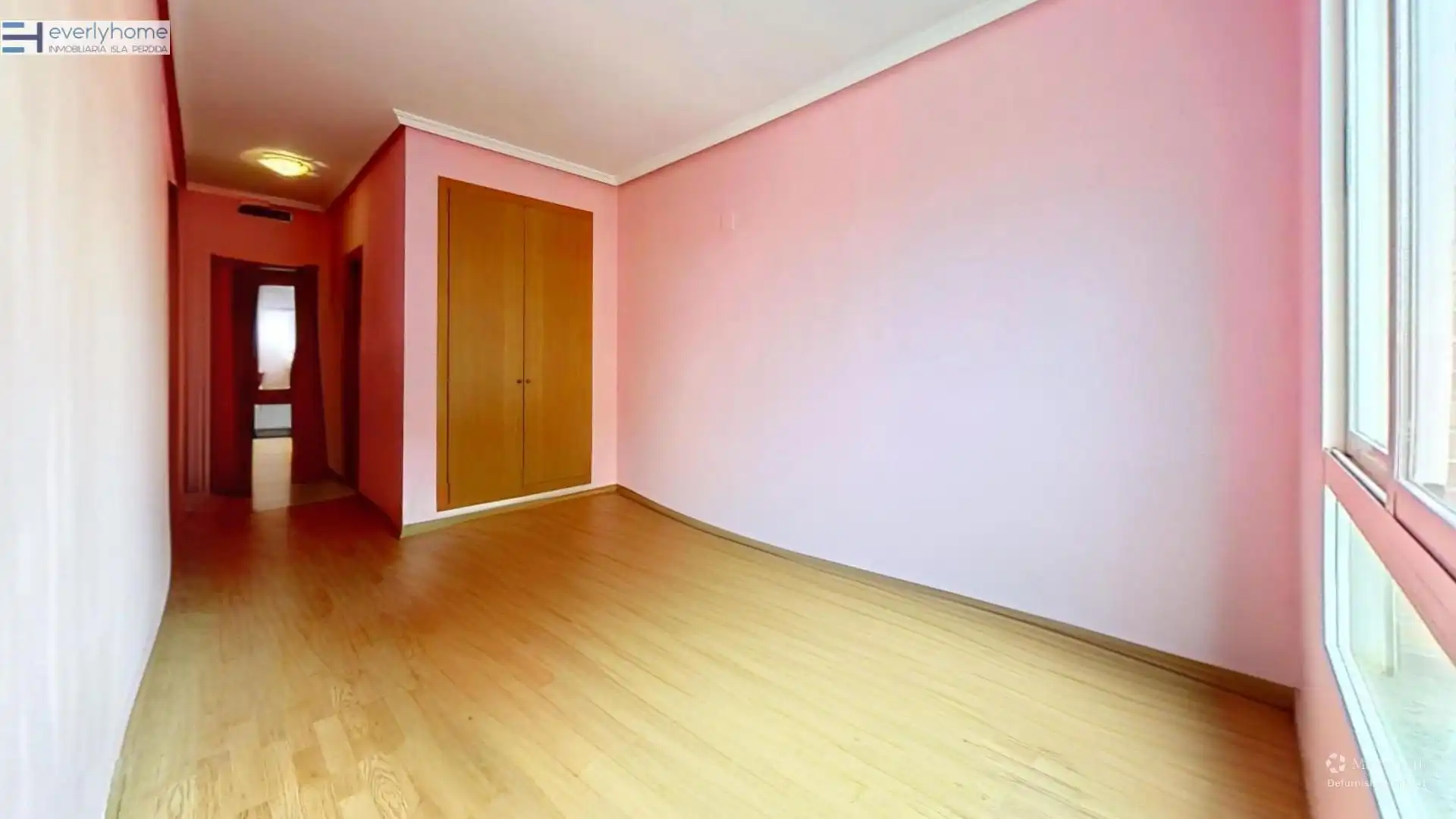 Habitación de Piso en venta en Castellón de la Plana / Castelló de la Plana con Parquet y Trastero